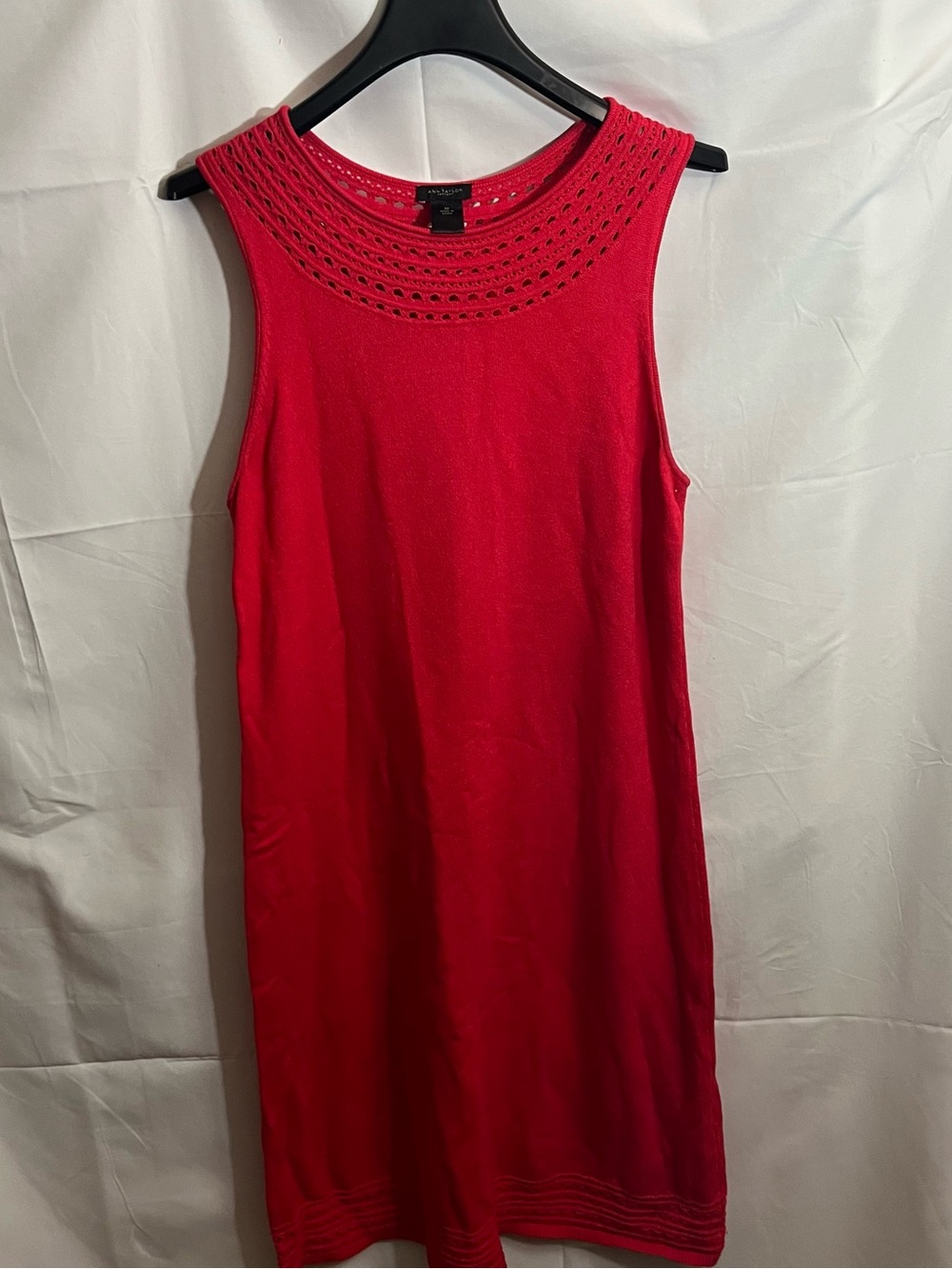Size Medium Ann Taylor Red Sleeveless Knit Shift Dress with Crochet Yoke